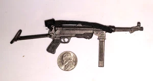 1/6  WWII German Infantry MP-40 Machinegun with Sling Loose - Picture 1 of 1