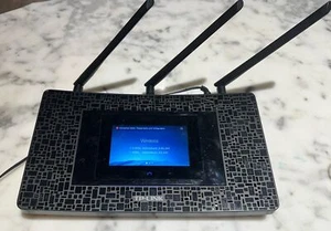 Tp-Link Ac1900 Touchscreen Wi-Fi Range Extender Modell Re590t schwarz getestet - Bild 1 von 4