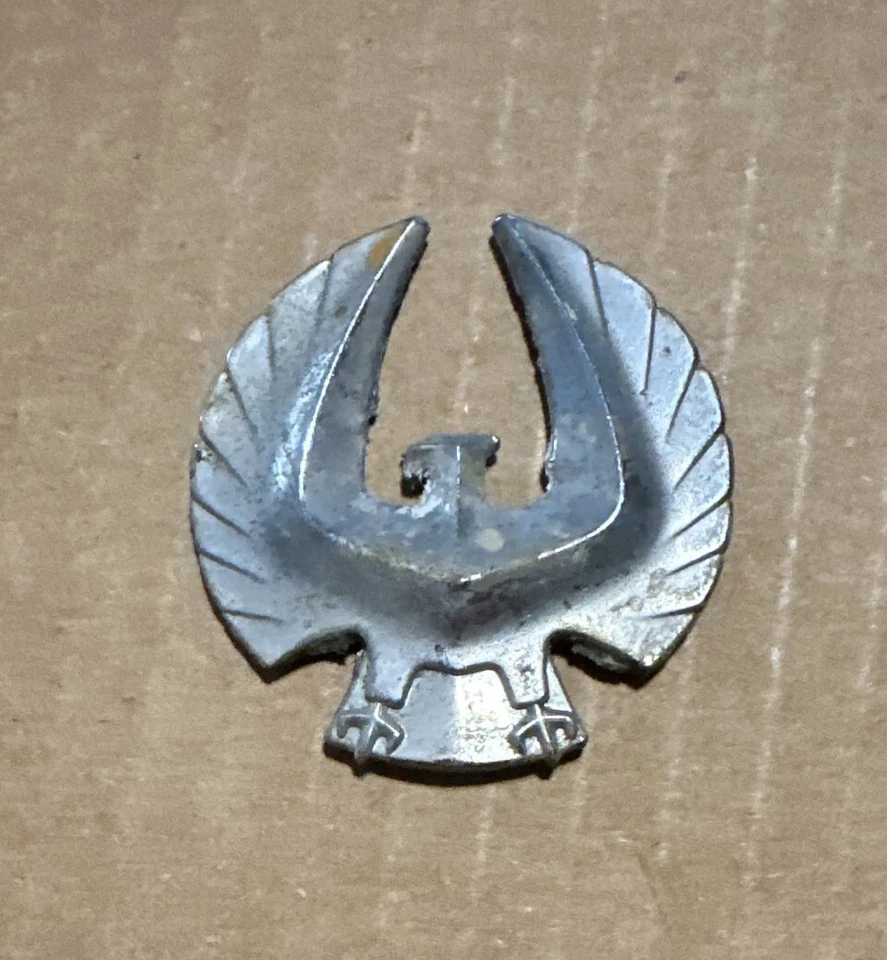 Auto BLING!!     EMBLEMA DE ÁGUILA IMPERIAL CRYLER VINTAGE Foto 1 de 1