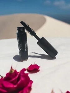 Clarins Wonder Volume Mascara XXL 01 Extreme Black 3ml Reise-/Probegröße. - Bild 1 von 1