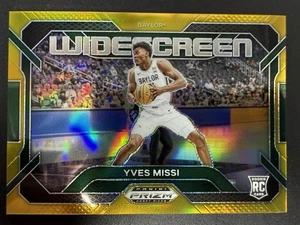 2024 Prizm Draft Picks Yves Missi Widescreen Gold Prizm /10 Rookie RC SP Baylor - Bild 1 von 2
