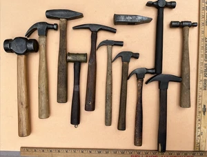Großes antikes/vintage Konvolut 12 kleine & ungewöhnliche Hämmer: Lot/Glocke/unmarkiert - Bild 1 von 24