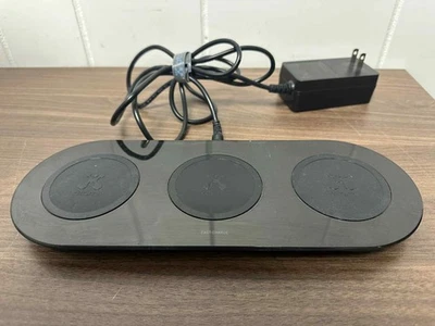 Wireless Charging Pad - 3-Hub 30W Qi Wireless Technology for Apple iPhone 5E - Image 1 of 3