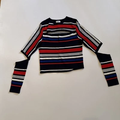 Tommy Hilfiger X Gigi  Women’s STRIPED INTARSIA CUTOUT Sweater Size L - Imagem 1 de 4