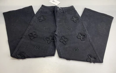 Jeans feminino The Noli Shop preto tamanho 29 Kaia pérola cintura alta bordado floral - Imagem 1 de 4