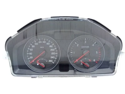 Cuadro de instrumentos velocímetro km/h se adapta a VOLVO V50 (545) D3 FACELIFT 31296228 Foto 1 de 4
