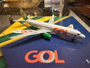 GOL / Boeing 737-800 / PR-GXB / PH4GOL2359 / 1:400 - Picture 1 of 4