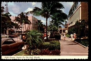 POSTAL Quinta Avenida Nápoles en el Golfo Florida PUBLICADA 1975 - Imagen 1 de 2