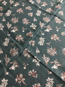 Fabric Piece 108cm x 220cm Craft Sewing Floral Green Cotton Vintage - Picture 1 of 7