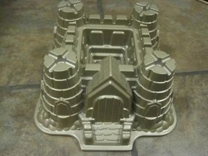 NORDIC WARE ~ CASTLE BUNDT PFANNE ~ SANDBURG ~ NIE BENUTZT - Bild 1 von 3