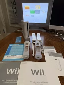 Paquete de consola Nintendo Wii RVL-001 blanca con controladores probados y funcionando - Imagen 1 de 6