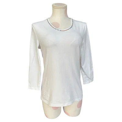 Camiseta Burberry London Clásica Manga 3/4 Blanca con Escote Estampado Signature M/L Foto 1 de 4