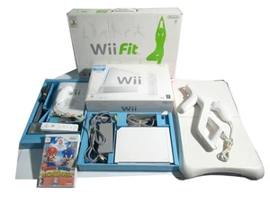 Nintendo Wii Konsole + Balance Board + mehr - Bild 1 von 1