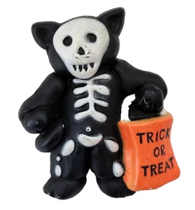 Easter Unlimited PIN Halloween Vintage BLACK CAT SKELETON Costume 1980s Brooch - Picture 1 of 3