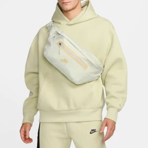 Nike Elemental Premium 8L Unisex Bag Fanny Pack Sage Crossbody New DN2556 381 - Picture 1 of 13
