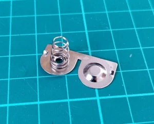 Gameboy Farbetui Batteriekontakte  - Bild 1 von 1