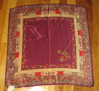 Bufanda Cuadrada 100% Seda 20" De Colección Nueva Con Etiquetas Oscar de la Renta Rojo Magenta Asiático Floral Foto 1 de 3