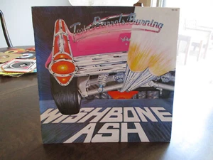 Wishbone Ash – Twin Barrels Burning 1982 Hispavox Records Spain NM Vinyl $15.95 - Imagen 1 de 3