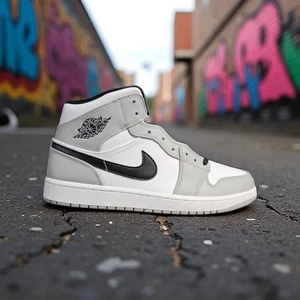 NEU Nike Air Jordan 1 Mid Light Smoke Grey 2024 Größe 12 Herren 554724-092 Grau 💨 - Bild 1 von 12