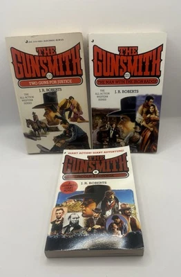 Lot of 3 The Gunsmith Adult Western Books JR Roberts Cowboy Paperback Vintage Foto 1 de 4