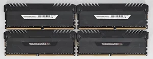 32GB (4x8GB) Corair Vengeance RGB DDR4 3200Mhz PC4-25600 CL16 CMR32GX4M4C3200C16 - Picture 1 of 1