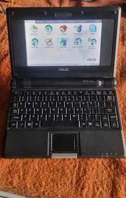 ASUS Eee PC SSD 2G Surf white Netbook with ac power supply  - Photo 1/4