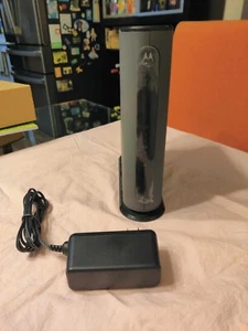 MOTOROLA MG7540 16x4 Cable Modem Plus AC1600 Dual Band Wi-Fi Gigabit Router - Picture 1 of 4