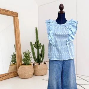 Universal Thread Women’s XS Ruffle Flutter Sleeve Embroidered Top Baby Blue - Picture 1 of 9