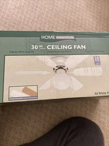 Home Essentials All White Finish 4 Reversible Blades 30" Ceiling Fan Vintage VTG - Picture 1 of 10