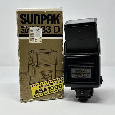 VTG Sunpak Auto 433D Thyristor Swivel Flash Canon or any Camera w Hot Shoe Mount - Image 1 of 4
