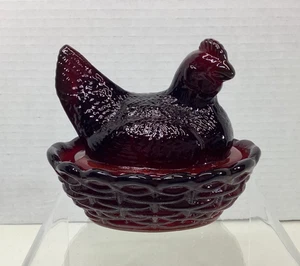 Mini cantina sale vintage gallina su nido vetro rosso rubino scuro senza marcatura alta 2,5" - Foto 1 di 15