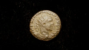 PHILIP II. Viminacium. Radiate bust. AE 21 year VIII. Moesia Lion Bull. - Picture 1 of 2