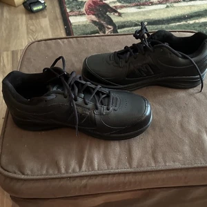 New Balance 517 Nero Scarpe da Passeggio Sneakers Adulto Uomo Taglia 9.5 2E - Foto 1 di 6