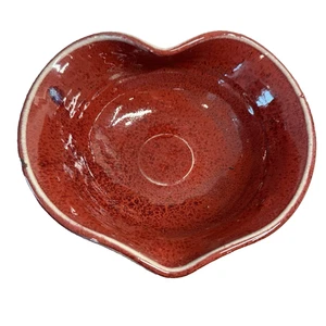 Vtg Red Heart Shape Pottery Bowl Hand Craft Home Decor Kitchen No Chips or Crack - Picture 1 of 7