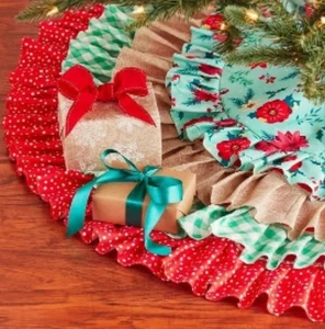 Christmas Tree Skirt Ruffle 48" Pioneer Woman Rustic Farmhouse Chic Country - Picture 1 of 4