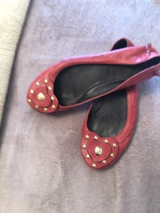 Tory Burch rotes Leder mit goldenen Nieten Herz Ballerinas Größe 7 1/2 - Bild 1 von 18