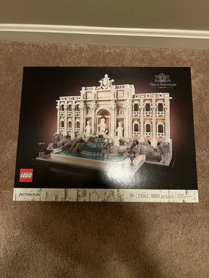 LEGO Architecture: Trevi Fountain (21062) New and SEALED - Image 1 of 4