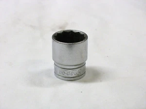 Snap On 11/16" 12 Point 3/8" Drive Shallow Chrome Socket #F221  - Picture 1 of 4