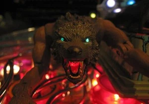 Bram Stokers DRACULA Pinball Green Eye ACTIVE Wolf Mod Werewolf - Picture 1 of 3