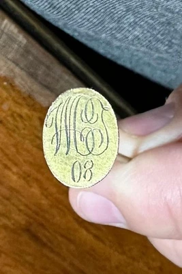 Antiguo prendedor de sombrero de palo de oro de 10 quilates monograma familiar - el alfiler no es dorado Foto 1 de 4