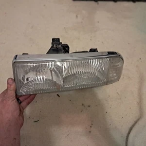 1998-2005 Chevrolet Blazer S10/Jimmy S15 LH Headlight Assembly 16523145 - Picture 1 of 9