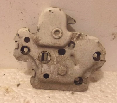 USED OEM ORIGINAL parts 1970 1971 1972 CHEVROLET MONTE CARLO TRUNK LATCH CHEVY - Изображение 1 из 2