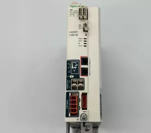 ♕♕♕Schneider Electric Servoantrieb LXM52DD30C41000 USV / FedEx♕♕♕ - Bild 1 von 9