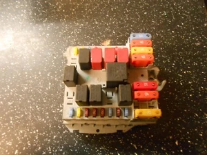 ALFA ROMEO 159 939 (MK1) 2008 2.4 JTDm (939A3000) UNDER BONNET FUSE BOX 50510968 - Picture 1 of 3