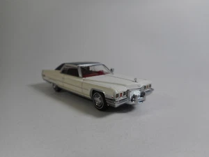 Brekina 1:87 1972 Cadillac Coupe DeVille weiß/blau Fertigmodell - Bild 1 von 6