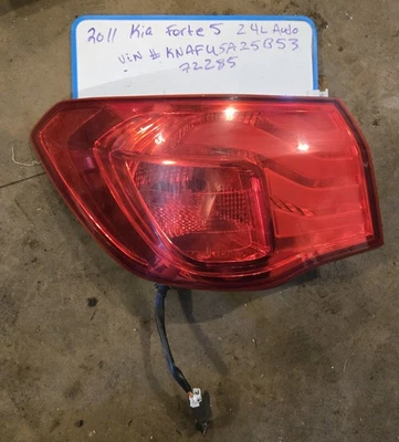 Задний фонарь со стороны водителя 2011 Kia Forte 5 2,4 л от оригинального производителя левый - Изображение 1 из 4