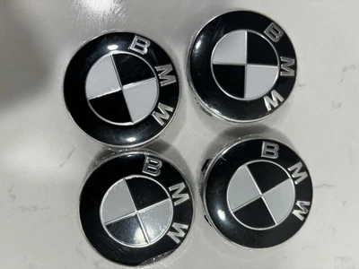 Tapacubos de llanta BMW serie G 56 mm blanco y negro emblema central 5x112 G80 X5 Foto 1 de 3