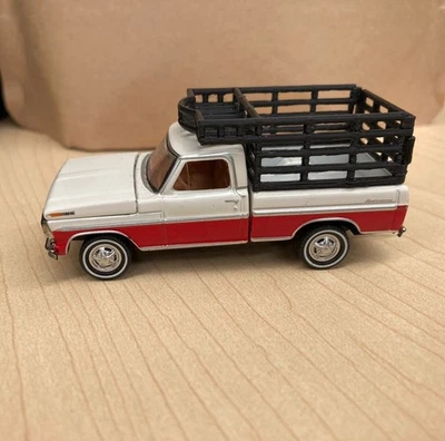 1:64 3D Printed Livestock Rails Cage for Greenlight Trucks | Free Shipping - Image 1 of 4