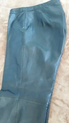 MERONA BLACK LEATHER ladies SLACKS, 32" WAIST by 29" LENGTH A547 - Image 1 of 4