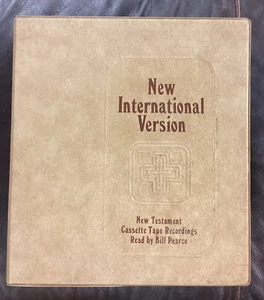 Holy Bible New International Version New Testament Cassette Narrated Bill Pearce - Bild 1 von 3